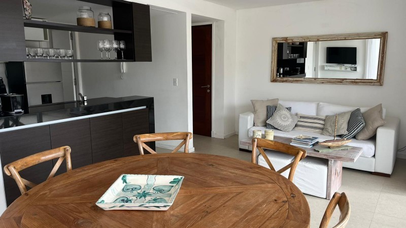 Departamento en alquiler  con parrilla a pasos de Playa Montoya